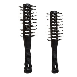 Peigne à cheveux double rangée Playboy pour hommes, noir, volumisant et bouclant, pour tous types de cheveux - Product Image 1