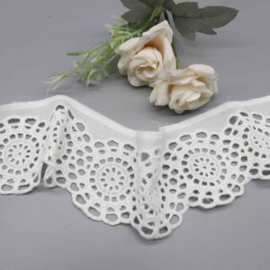 شريط دانتيل قطني عريض 7.2 سم أبيض بنمط زهور ثلاثي الأبعاد على الطراز الأوروبي للفساتين البوهيمية وحواف الستائر - Product Image 2