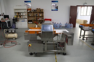 Detector de Metales Digital Inteligente de Precio de Fábrica, Detector de Metales para Línea de Producción de Alimentos, Totalmente Metálico, con Certificación CE - Product Image 4