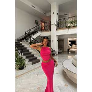 Ensemble jupe en tricot rayée fuchsia, style décontracté de club, tenues d'été avec hauts courts et longs, pantalon moulant tissé - Product Image 3