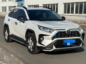 <span class=keywords><strong>Toyota</strong></span> <span class=keywords><strong>RAV4</strong></span> 2.0L CVT 2WD City Edition 2022 Usado, SUV Compacto de 5 Plazas - Product Image 2
