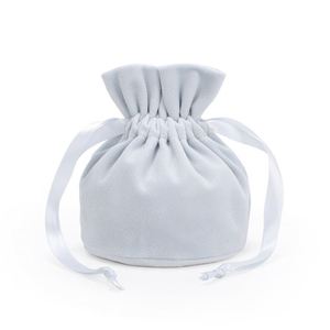 Sac cadeau de luxe personnalisé avec logo, en velours, à poignée, de couleur unie, petit format - Product Image 3