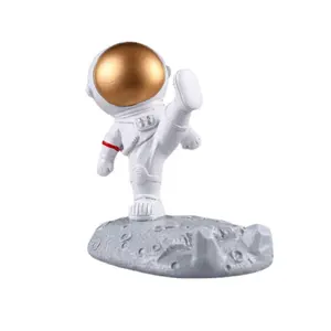 Современный Настольный держатель для телефона в виде астронавта из смолы, Космический человек на подставке для сотового телефона