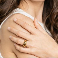 Großhandel Mode Frau 18 Karat vergoldet Edelstahl Fingerring Gold Chunky Frau Breite Gold Kuppel ringe für Männer Schmuck