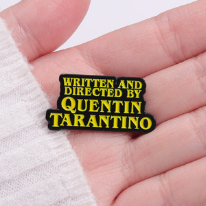 En gros, badges en émail en alliage géométrique pour fans de films, souvenirs de réalisateur, avec lettres anglaises, en stock - Product Image 4