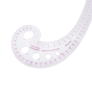 Regla curva de plástico Comma Ruler 3231 para la creación de patrones de prendas y herramientas de dibujo técnico - Product Image 3