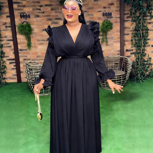 Gonna lunga in chiffon a pieghe con scollo a V e volant, modello A-line, che snellisce la figura, alla moda, per donna curvy, ideale per l'acquisto transfrontaliero - Product Image 4