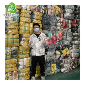 Pacas de muñecas de segunda mano, chaqueta cortavientos usada, pacas, ropa de Bahía para bebés y niños, vestido usado con cuentas de 45 Kg - Product Image 1