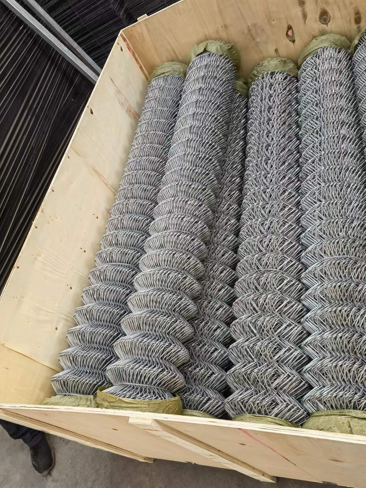 Pvc Coated / Galvanized 10 Gauge Chain Link Fencing Anti Rust