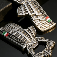 Pembuka Botol Bertema Colosseum Roma Italia, Relief Tiga Dimensi, Perak Antik Berlapis Elektroplating, Suvenir Pariwisata Romawi.