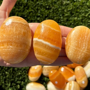 หินแคลไซต์สีเหลืองคุณภาพสูงจากธรรมชาติ ขายส่งจำนวนมาก สำหรับการบำบัดและทำสมาธิ - Product Image 5