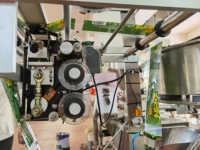 Machine d'emballage automatique de scellage de sachets liquides de shampooing de lotion au miel de crème de fruit de gel d'énergie de gelée de forme irrégulière