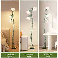 Lampadaire floral de style campagnard français à 3 têtes, abat-jour en verre en forme de lys, en fer forgé avec tige torsadée, pour villa