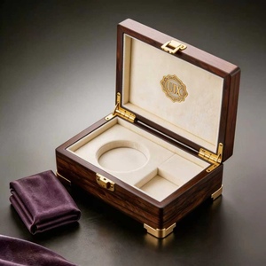 Scatole <span class=keywords><strong>in</strong></span> <span class=keywords><strong>Legno</strong></span> Artigianali Personalizzabili di Alta Qualità per Profumi, Orologi, Gioielli, Sigari - Espositori, Bauletti <span class=keywords><strong>in</strong></span> Pelle, Valigette e Contenitori - Product Image 3