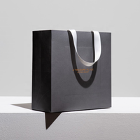 Sac d'emballage pour bijoux en papier kraft de haute qualité, personnalisé avec votre propre logo, sac cadeau pour le shopping, blanc avec poignées