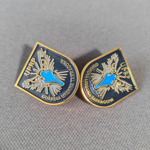Broche Infantil Personalizado de Aleación Chapado en Oro con Cruz Cristiana del Camino de <span class=keywords><strong>Santiago</strong></span>, Accesorios de Ropa - Product Image 1
