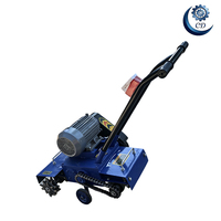 Machine de décapage de résidus de béton pour le nettoyage des coins près des murs sans angle mort pour le traitement du béton après coulage