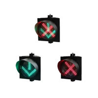 Semáforo LED con flecha verde de la Cruz Roja, alimentado por energía solar, indicador de carril para estacionamientos, lavaderos de autos y almacenes