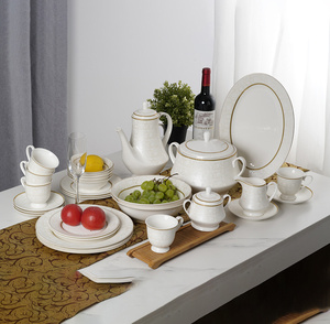 Juego de cena blanco de estilo inglés occidental, 61 Uds., <span class=keywords><strong>vajilla</strong></span> de cerámica de porcelana, <span class=keywords><strong>vajilla</strong></span> de porcelana de hueso nuevo, juegos de <span class=keywords><strong>vajilla</strong></span> con borde dorado de Metal - Product Image 2