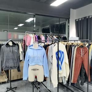 Sweat à capuche surdimensionné pour homme en coton 100% avec logo personnalisé, doublure en satin de soie - Product Image 6