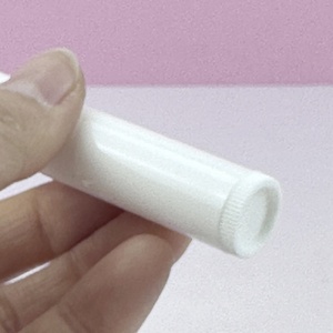 Tubo de Bálsamo Labial Cilíndrico Blanco de 14 ml con Tapa Blanca, Color Personalizado - Product Image 6