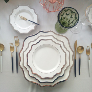 Vente en gros d'assiettes à dîner en céramique grise à bord argenté pour décoration d'intérieur nouveau design pour mariage et fête à des prix abordables - Product Image 3