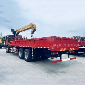 Camion-grue Sinotruk, grue à flèche Xugong de 12 tonnes à 4 sections, machinerie de levage spéciale pour la construction routière et ponteuse - Product Image 5