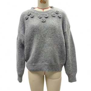 Suéter Cálido Gris 2026, Jersey de Punto Hecho a Mano con Flores de Perlas Bordadas, Cuello Redondo, Ropa de Punto para Mujer, Suéteres Bordados - Product Image 2