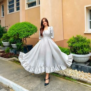 Abito Midi Elegante Personalizzato OEM in Raso con Collo Quadrato, Maniche a Sbuffo, Tasche e Orlo con Volant per Serate Formali e Feste da Donna - Product Image 2