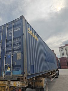 Contenedor de Transporte Marítimo Seco Usado de 40 pies SEGU 4643895 Azul, Unidad de Almacenamiento para Transporte de Carga, Logística y Manejo de Mercancías - Product Image 3