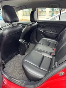 Toyota Yaris 2016, transmission automatique, essence, excellent état, berline pratique 5 places, voiture d'occasion abordable - Product Image 5