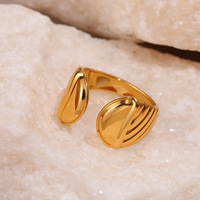 Bague ouverte Gaovo vintage en acier inoxydable plaqué or 18 carats, motif floral géométrique évidé, idéale pour les fêtes de fiançailles, mariages ou comme cadeau pour femme
