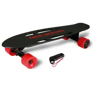 USA โกดังไฟฟ้าปลารูป Longboard สเก็ตบอร์ดไฟฟ้า 300W มอเตอร์สเก็ตบอร์ดไฟฟ้า