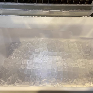 Commercial Household 50/60/70/80kg Small Fully Automatic Square <b>Ice</b> Cube <b>Machine</b> for Milk Tea Shop 220V Motor Essential for <b>Ice</b> - Product Image 5