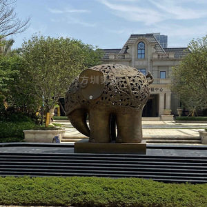 Escultura de Elefante Hueca de Fibra de Vidrio, Estilo Tradicional, Adorno de Jardín para Exteriores, Acabado Pintado Resistente a la Intemperie - Product Image 3