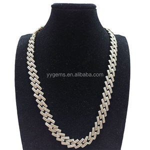 Collar de cadena cubana de plata 925 chapada en oro de 18K, con 2 filas de moissanita VVS certificada GRA, estilo Hip Hop, engastada con garras de plata pesada. - Product Image 4