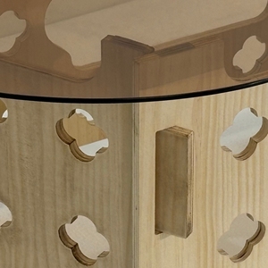 Tavolino da Caffè Ovale 38.6'' con Piano in Vetro Temperato Color Caramello e Base in Legno Intagliato, Tavolo da Tè Stile Rustico per Soggiorno - Product Image 5
