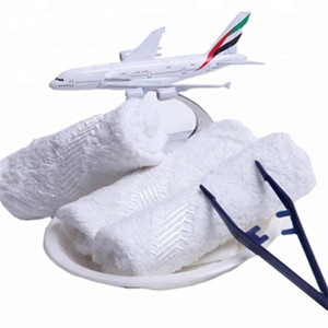 Lingettes nettoyantes rafraîchissantes en tissu de coton, chaudes et froides, pour usage domestique et aérien, emballage en plateau de 6 pièces, OEM usine - Product Image 4