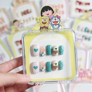 Juego de 10 Uñas Postizas para Niñas, Caja de Regalo con Adhesivos para Uñas, Uñas Postizas Cortas y Redondas Hechas a Mano - Product Image 5