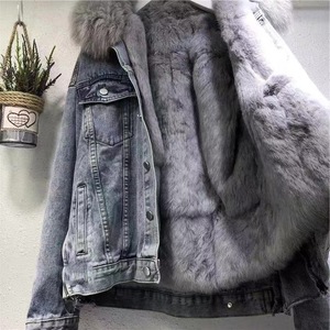 Veste d'hiver <span class=keywords><strong>Manteau</strong></span> <span class=keywords><strong>de</strong></span> fourrure pour dames Veste en jean pour femmes Vêtements <span class=keywords><strong>de</strong></span> sport avec fourrure Meilleure vente à manches longues Bleu 100% Polyester teint - Product Image 2