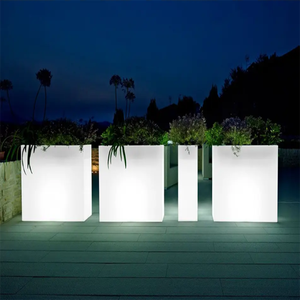 Macetas de Flores de Plástico Iluminadas para Exteriores, con Luz Brillante, Personalizables por Sublimación, con LED - Product Image 4