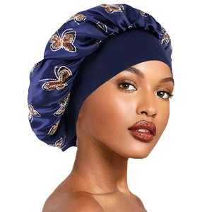 Nouveau <span class=keywords><strong>bonnet</strong></span> <span class=keywords><strong>de</strong></span> nuit et <span class=keywords><strong>de</strong></span> <span class=keywords><strong>bain</strong></span> réglable à large bord, motif papillon tendance, extensible, en satin, pour la protection des cheveux, <span class=keywords><strong>bonnet</strong></span> <span class=keywords><strong>chimio</strong></span> quatre tailles - Product Image 3