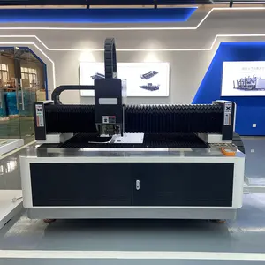 מכירה חמה מכונת חיתוך פלזמה cnc 3015 1kw מכונת חיתוך לייזר סיבי cnc עם מקור לייזר רייקוס