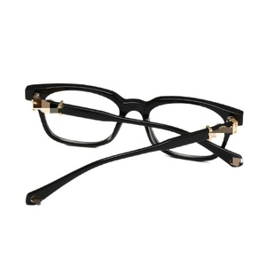 Occhiali Classici Anti Luce Blu con Montatura Nera Leggera in PC, Occhiali da Sole Piatti per Matrimoni e Viaggi, Occhiali Ottici alla Moda - Product Image 4