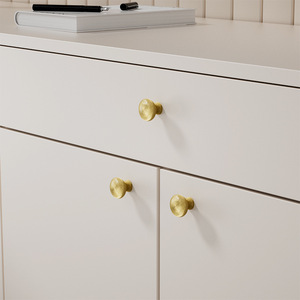 Manijas de latón para puertas de gabinetes, forma esférica, decoración de superficie, perillas para cajones de muebles - Product Image 1
