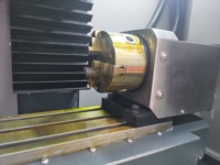 XH7115B Mini Fraiseuse CNC pour Métal avec 4ème Axe