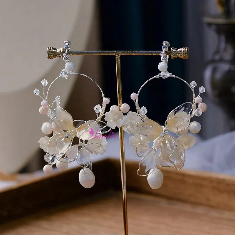 Alla moda fiori liquidi Clip orecchio di cristallo gioielli da donna orecchini da sposa per il matrimonio