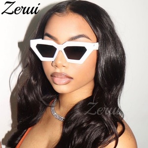 <span class=keywords><strong>2023</strong></span> à la mode coloré Sexy femmes <span class=keywords><strong>lunettes</strong></span> <span class=keywords><strong>de</strong></span> <span class=keywords><strong>soleil</strong></span> Unique nouveau concepteur luxe <span class=keywords><strong>lunettes</strong></span> <span class=keywords><strong>de</strong></span> <span class=keywords><strong>soleil</strong></span> épais carré cadre PC hommes femmes Style - Product Image 3