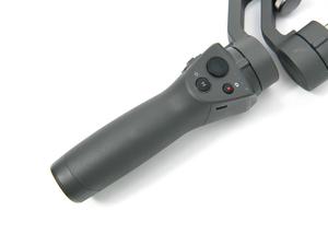 <span class=keywords><strong>Estabilizador</strong></span> de mano Pan-Tilt Gimbal Portátil de 3 ejes Anti-vibración Pan-Tilt Inteligente Yuntai <span class=keywords><strong>Estabilizador</strong></span> de mano portátil - Product Image 5