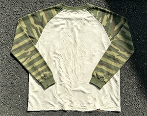 Camiseta de Manga Larga para Hombre, Manga Raglán, Estampado de Camuflaje, Cuello Redondo, Corte Regular, Informal, 100% Algodón, Tejido de Punto Jersey - Product Image 1